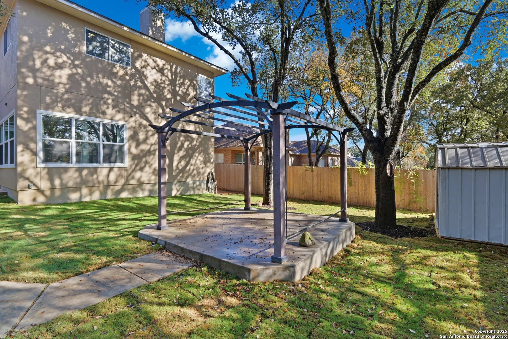 6438 Amber Oak San Antonio TX 78249