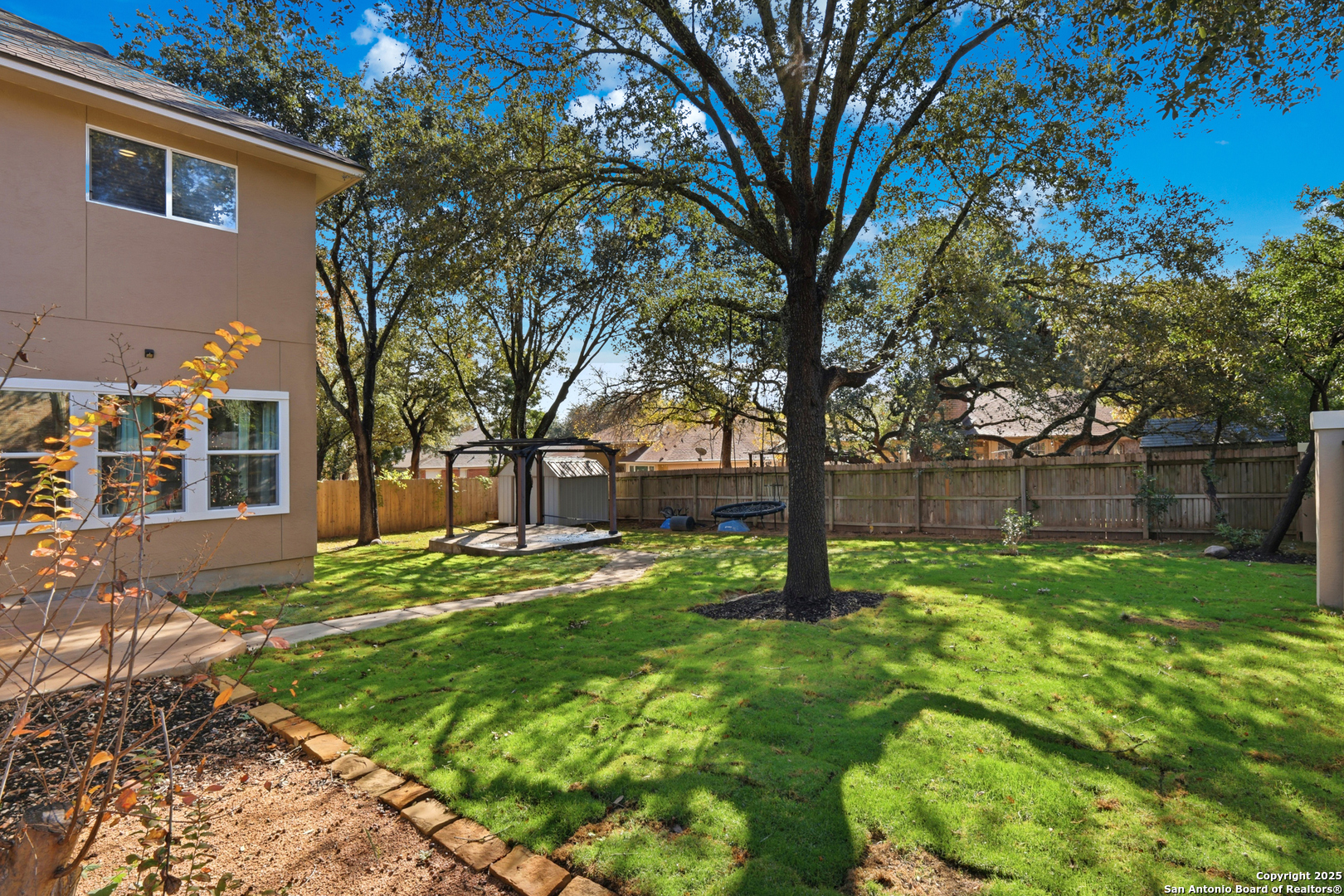 6438 Amber Oak San Antonio TX 78249