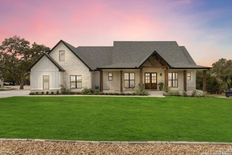 1953 Hunters Cove New Braunfels TX 78132