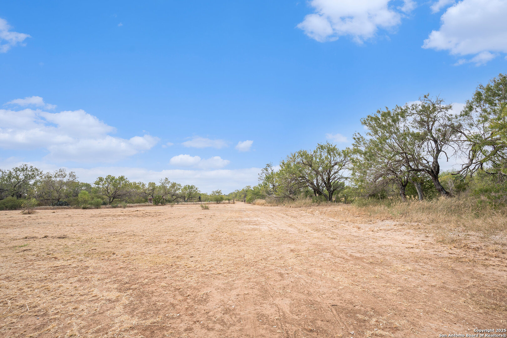 545 County Road 741 Yancey TX 78886