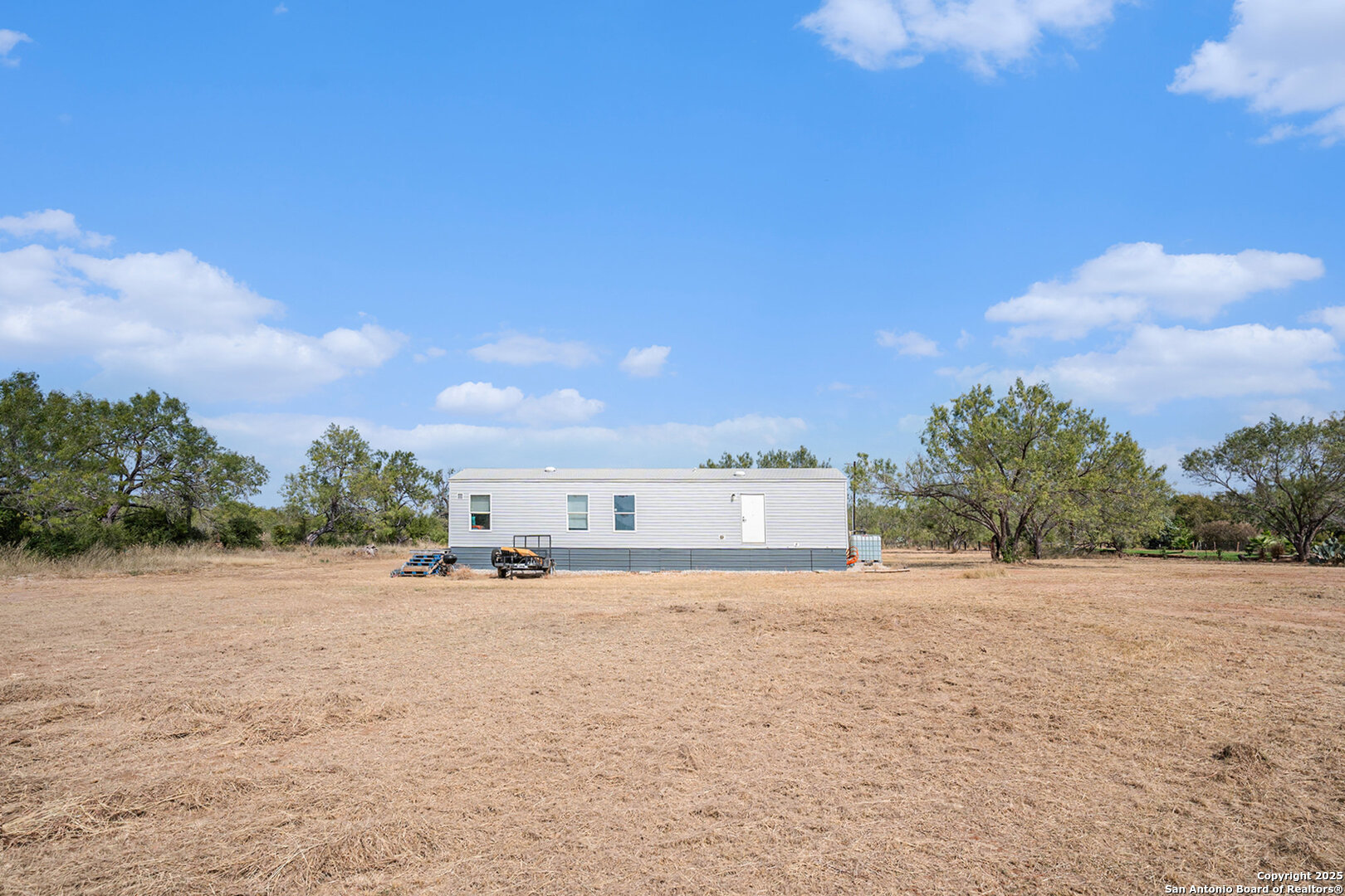 545 County Road 741 Yancey TX 78886