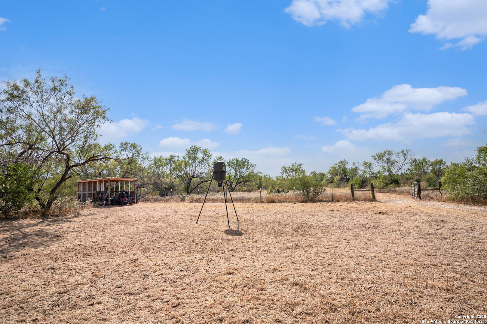 545 County Road 741 Yancey TX 78886
