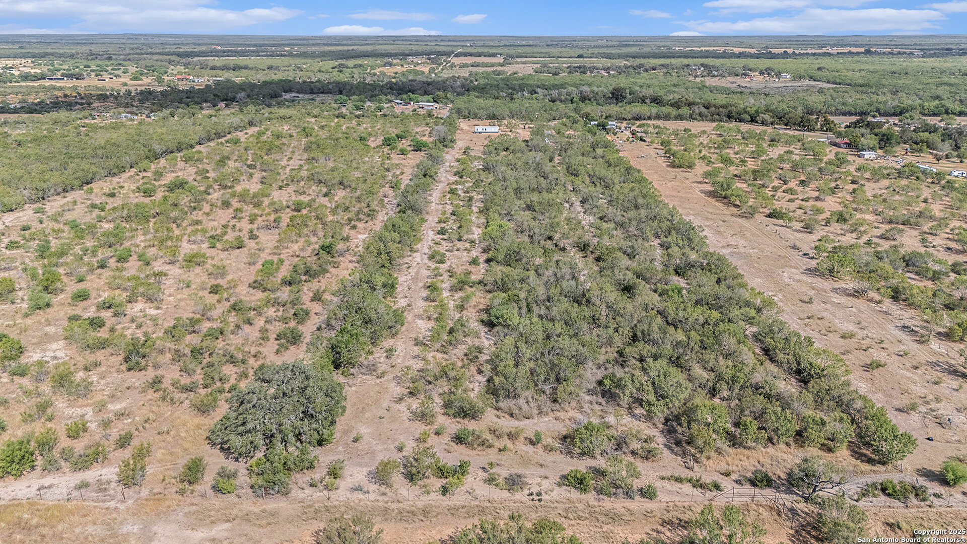 545 County Road 741 Yancey TX 78886