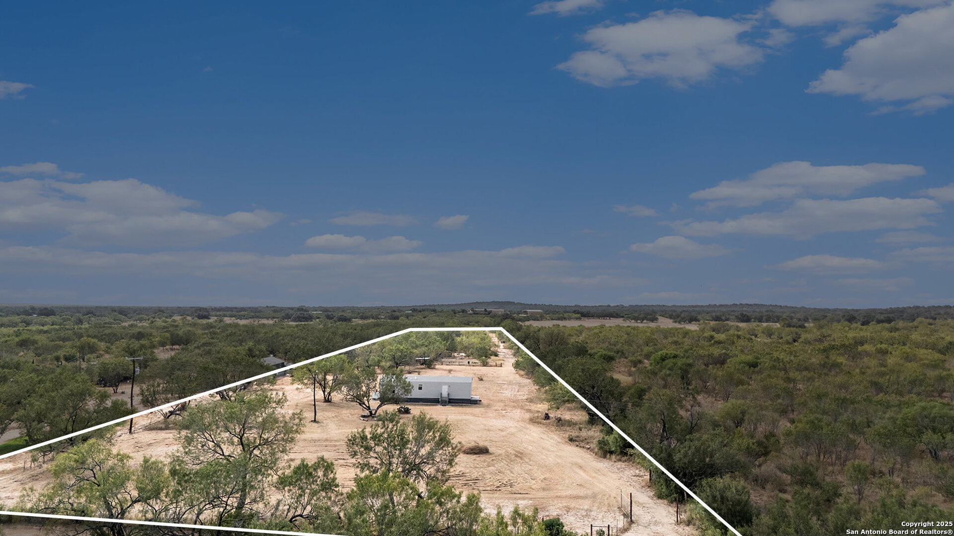 545 County Road 741 Yancey TX 78886