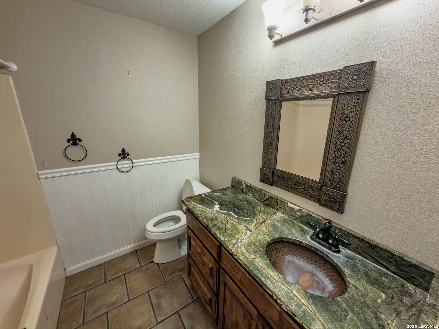 703 N Ashby Drive Uvalde TX 78801