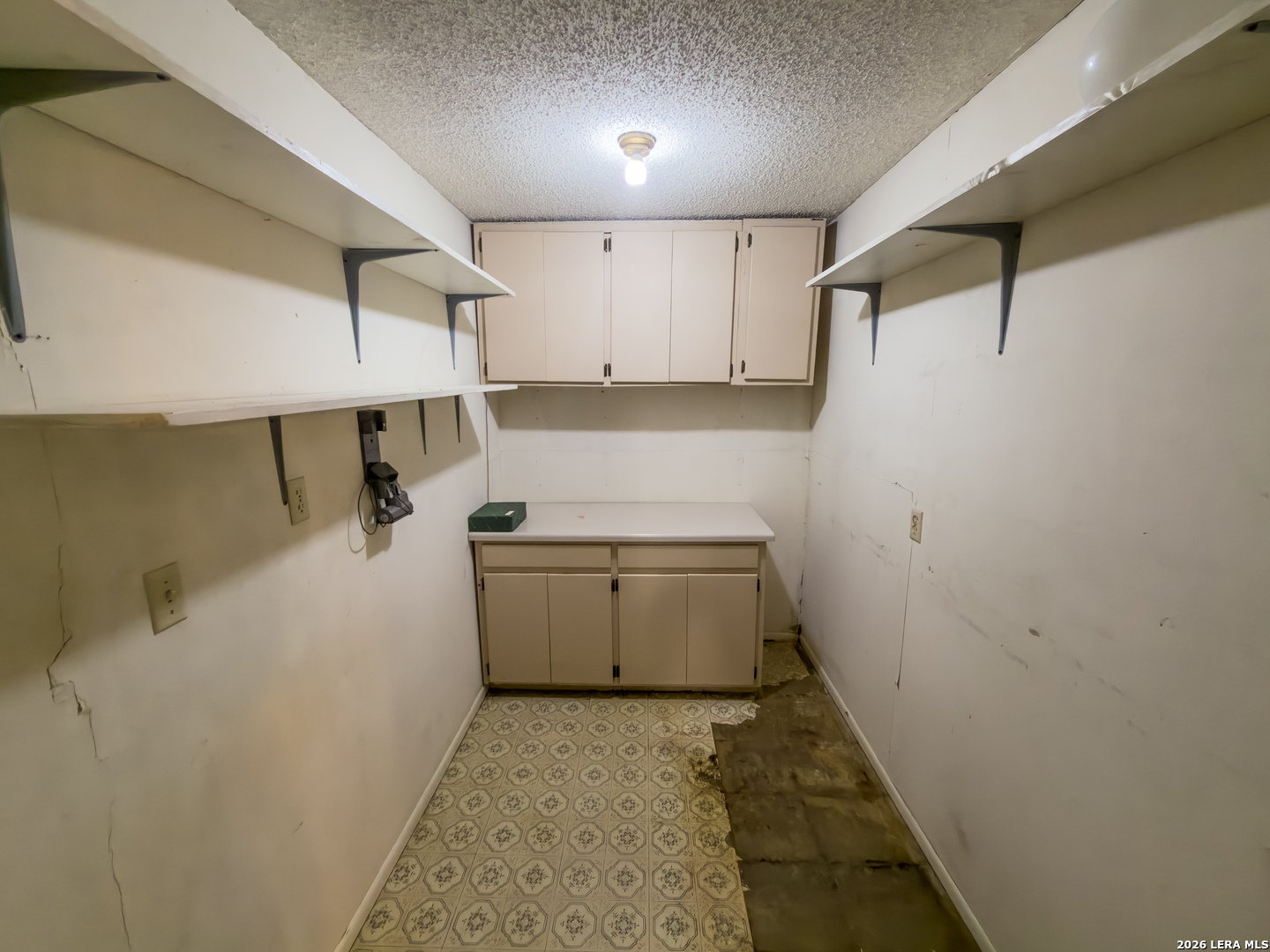 703 N Ashby Drive Uvalde TX 78801