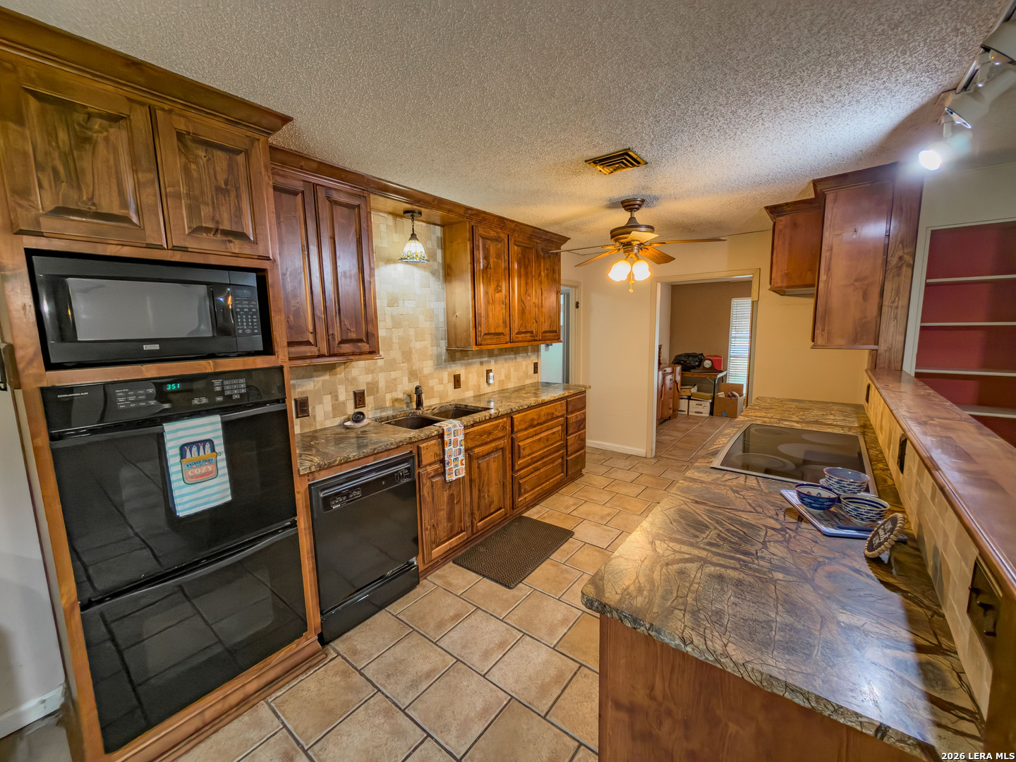 703 N Ashby Drive Uvalde TX 78801