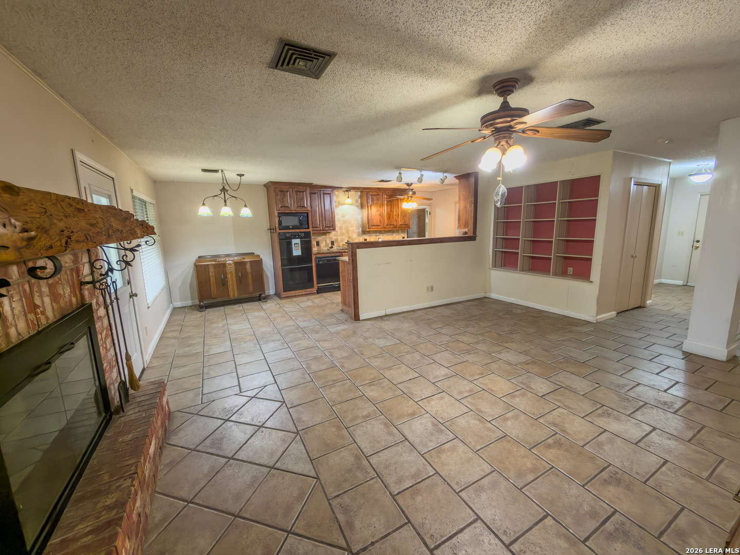 703 N Ashby Drive Uvalde TX 78801