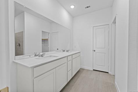 439 Kayden Court Marion TX 78109