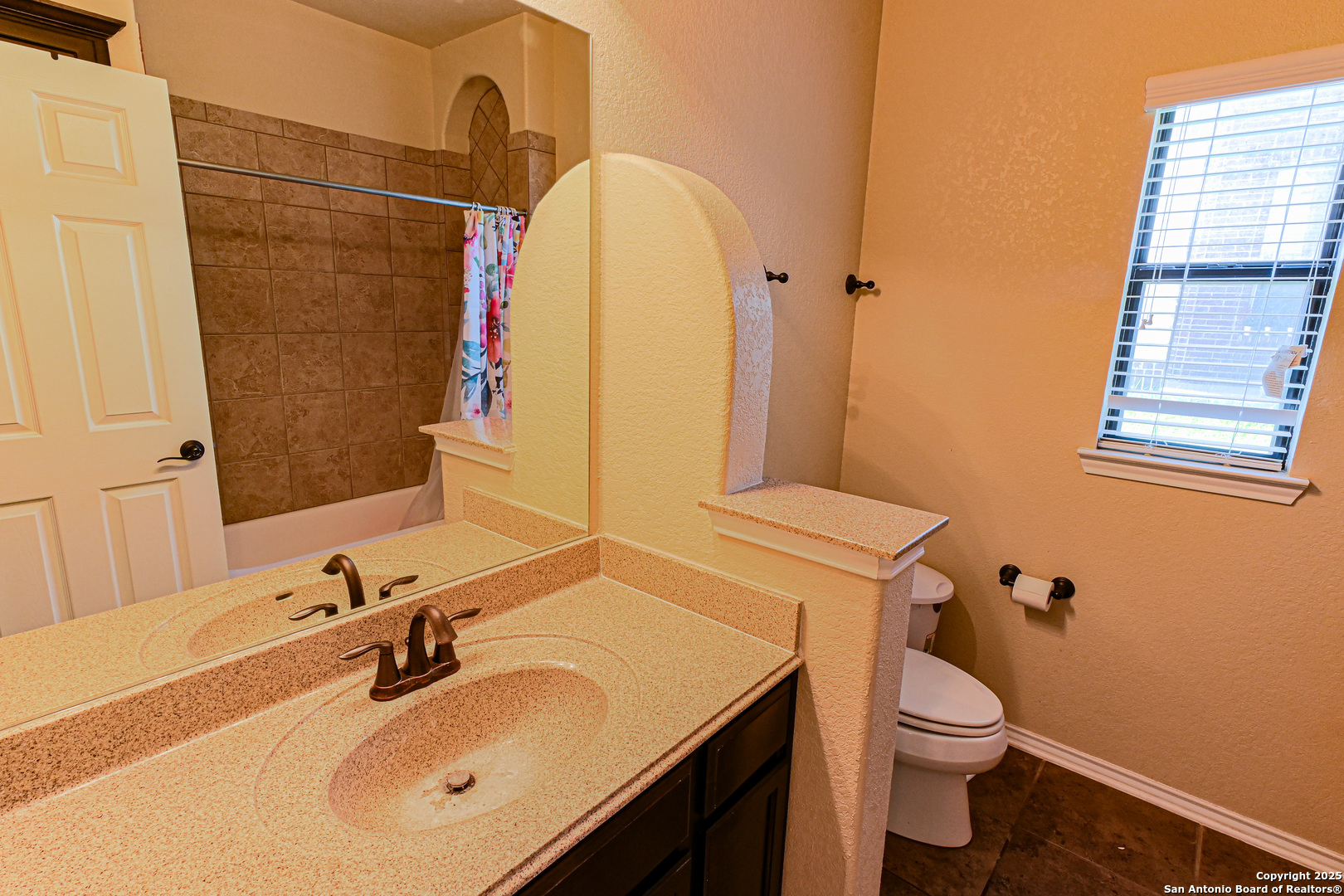 1403 Kingbird San Antonio TX 78245