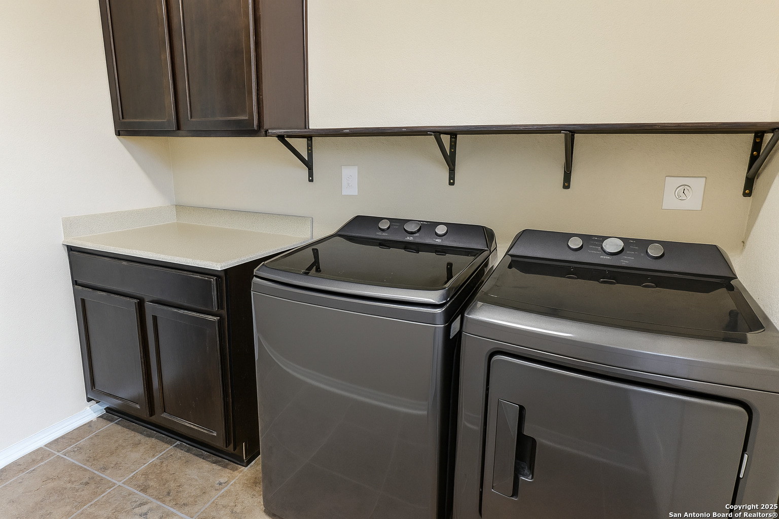 1403 Kingbird San Antonio TX 78245