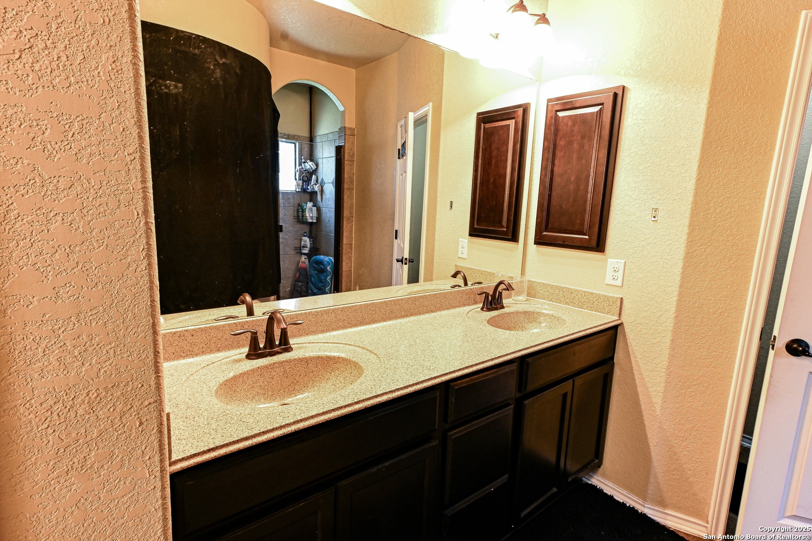 1403 Kingbird San Antonio TX 78245