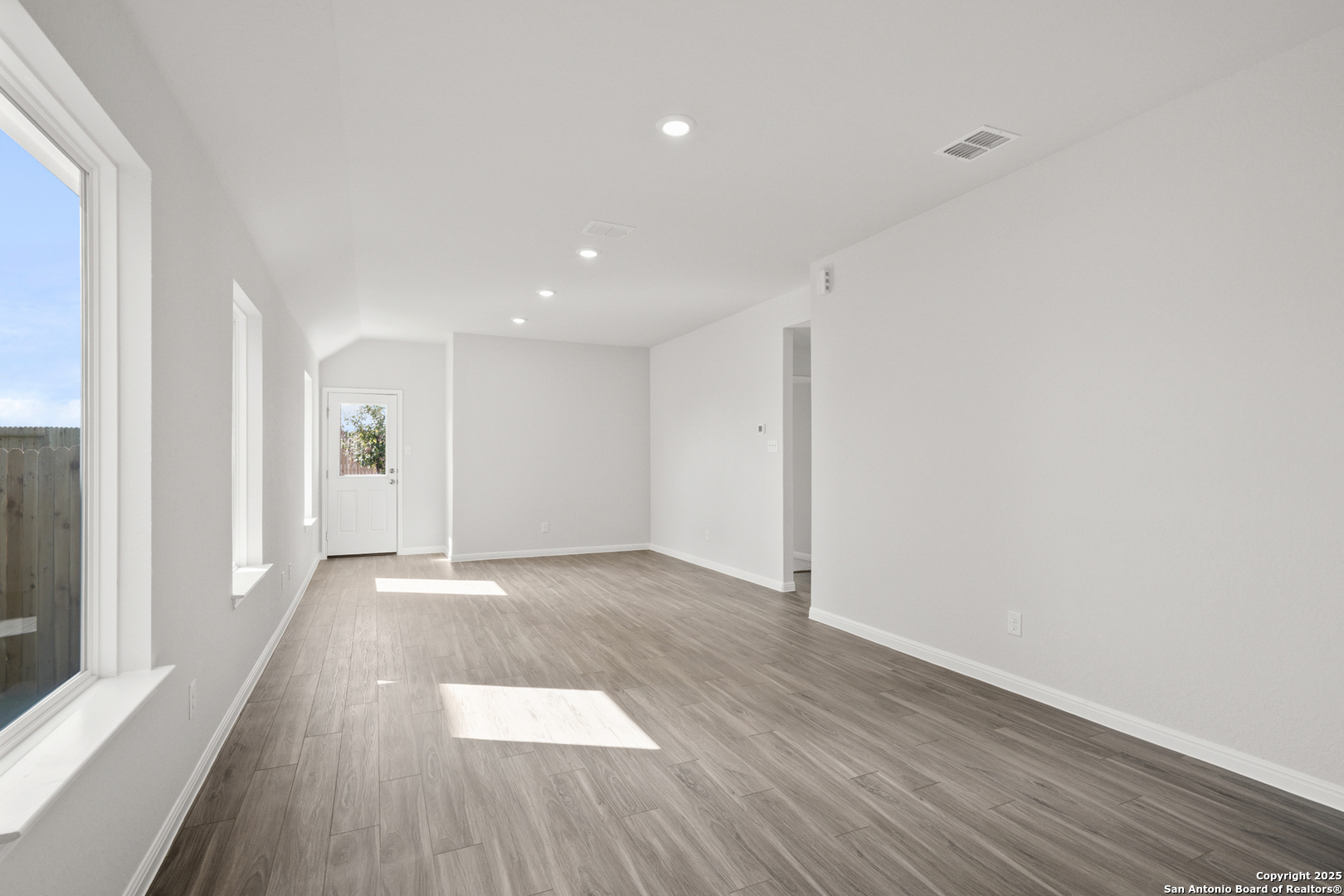 14982 Fischer Garden San Antonio TX 78253