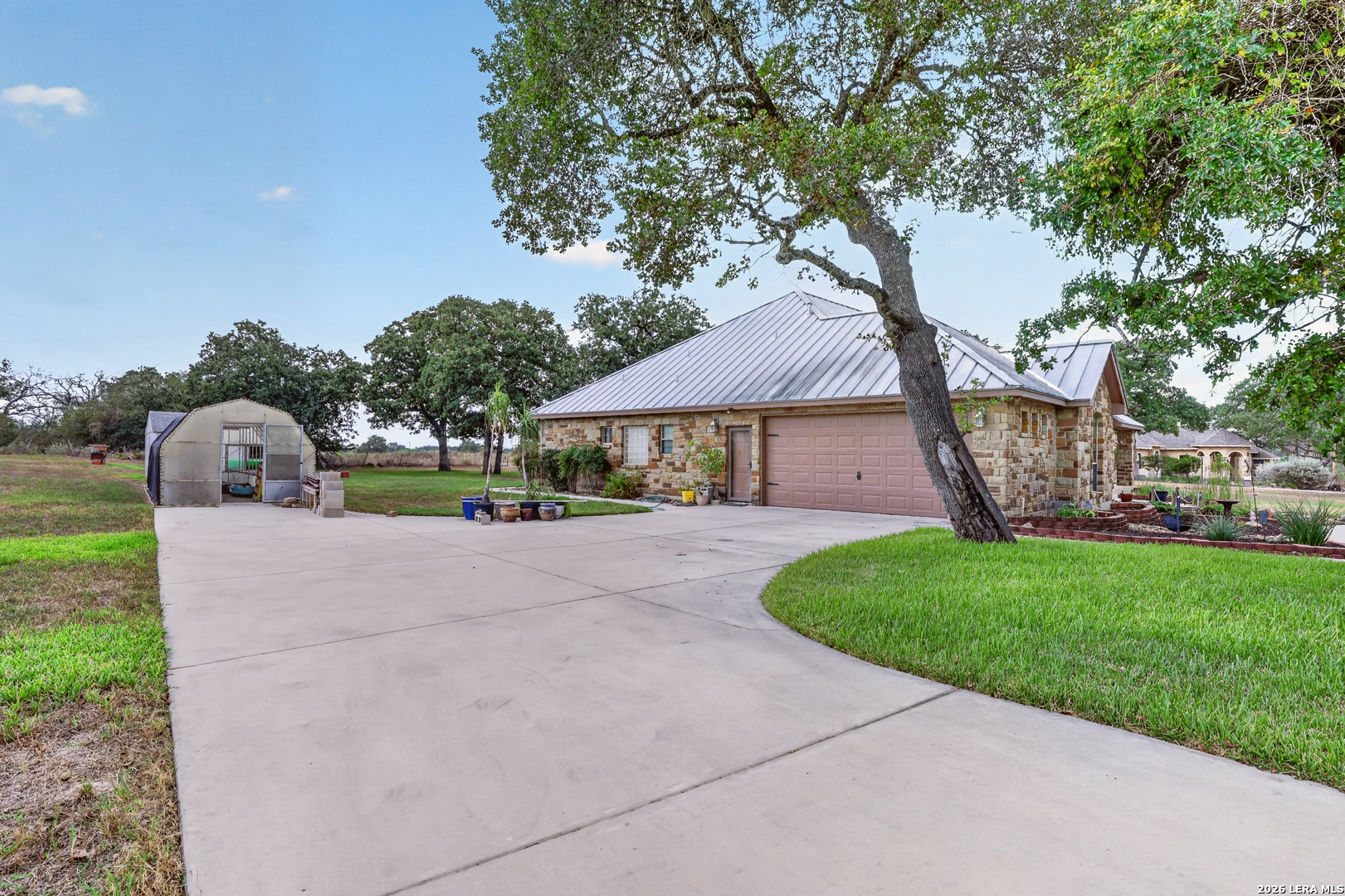 144 Abrego Lake Floresville TX 78114