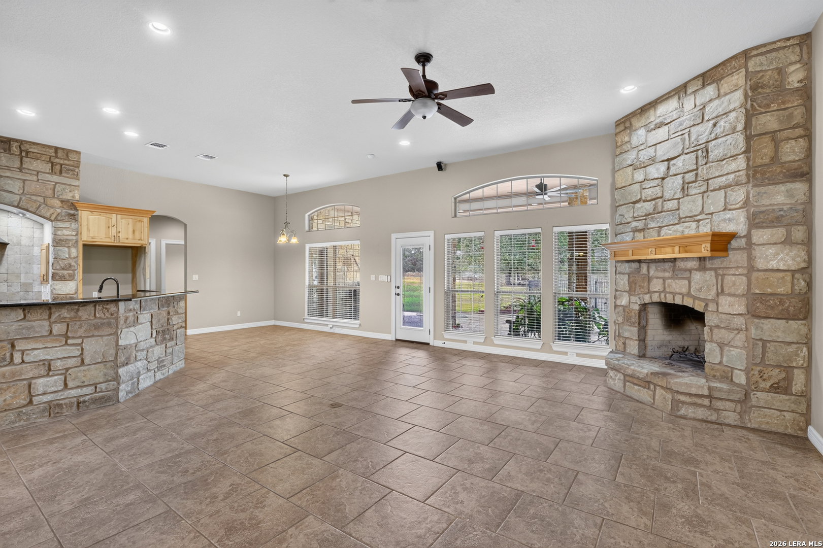 144 Abrego Lake Floresville TX 78114