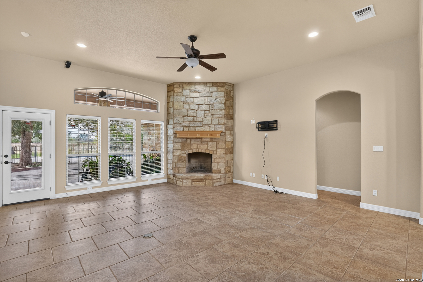 144 Abrego Lake Floresville TX 78114