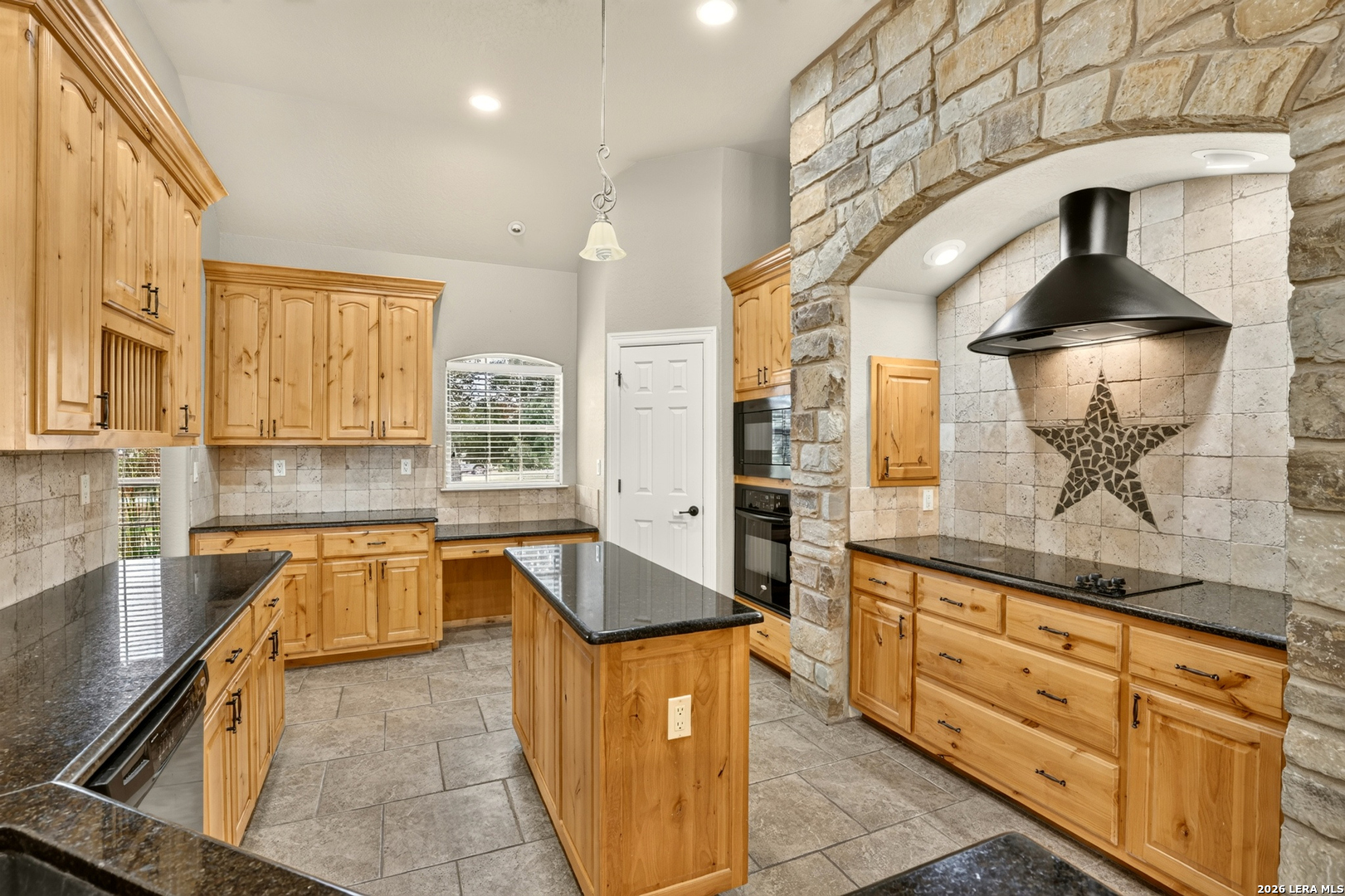 144 Abrego Lake Floresville TX 78114