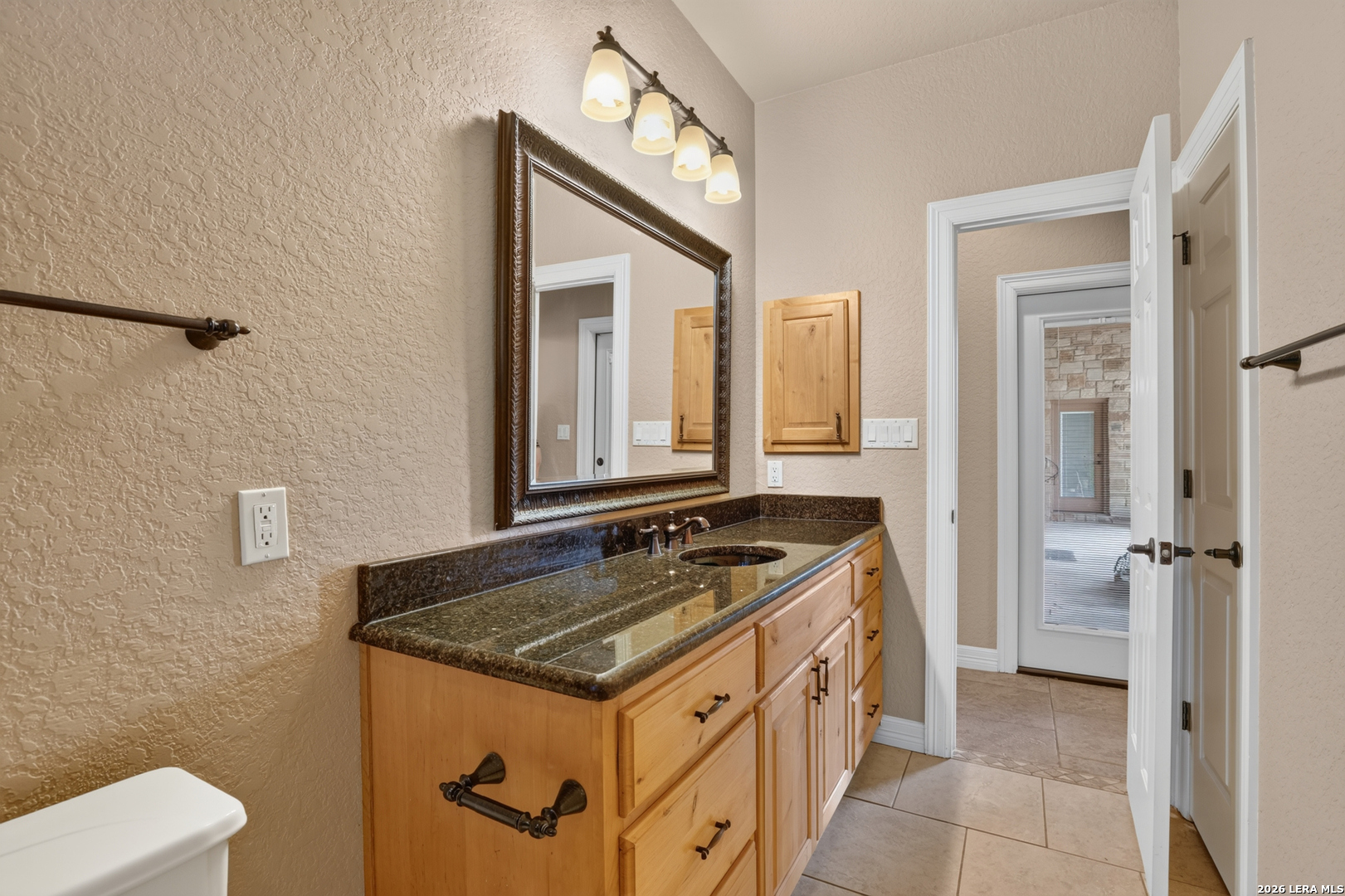 144 Abrego Lake Floresville TX 78114
