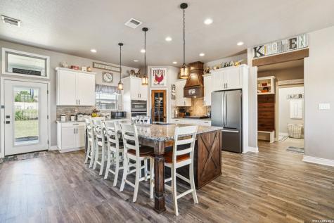 121 Westfield Landing La Vernia TX 78121