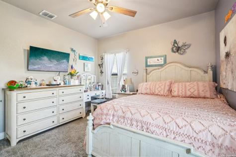 121 Westfield Landing La Vernia TX 78121
