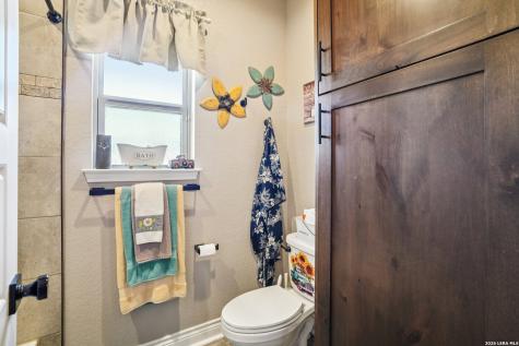 121 Westfield Landing La Vernia TX 78121