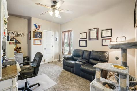 121 Westfield Landing La Vernia TX 78121