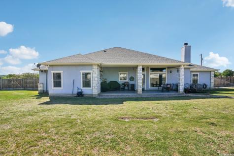 121 Westfield Landing La Vernia TX 78121