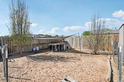 121 Westfield Landing La Vernia TX 78121