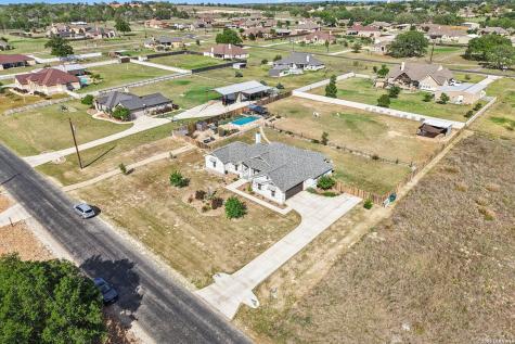 121 Westfield Landing La Vernia TX 78121