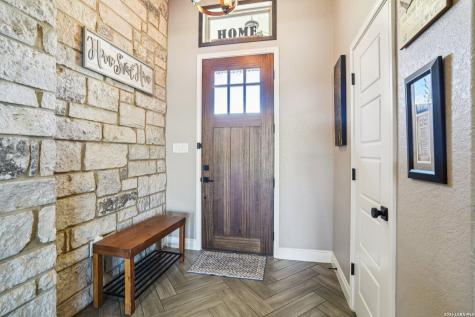 121 Westfield Landing La Vernia TX 78121