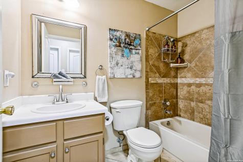 704 Leopard Hollow San Antonio TX 78251