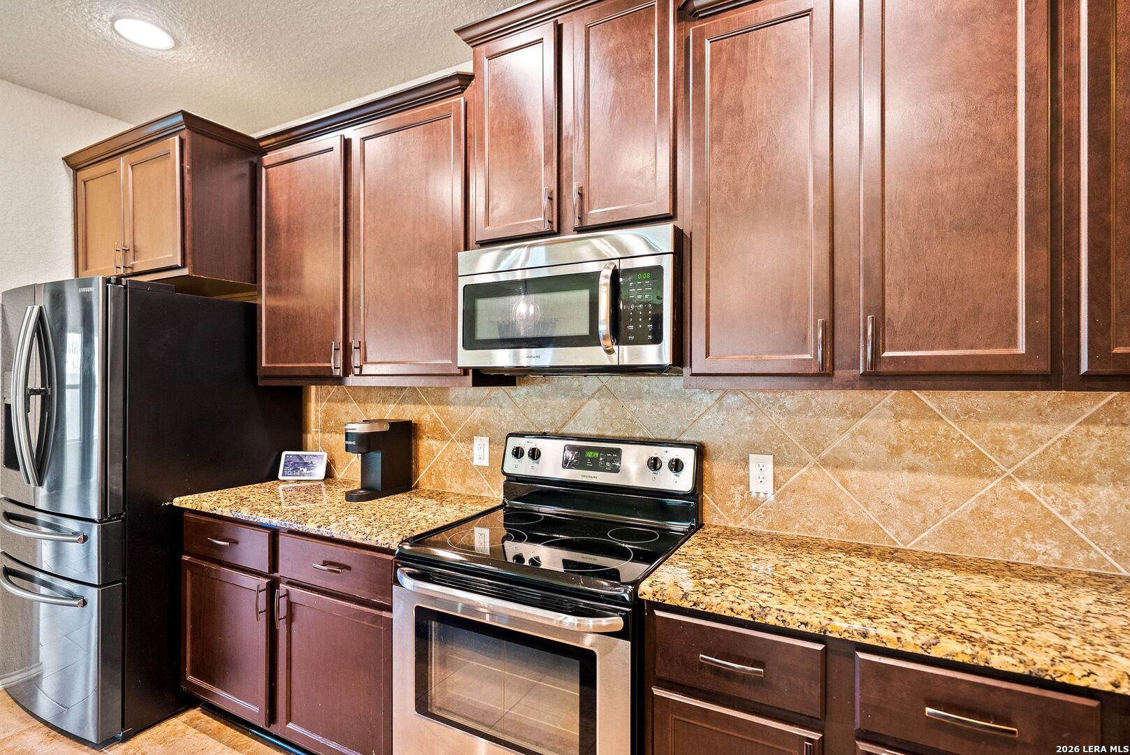 1631 Badger Wolf San Antonio TX 78245
