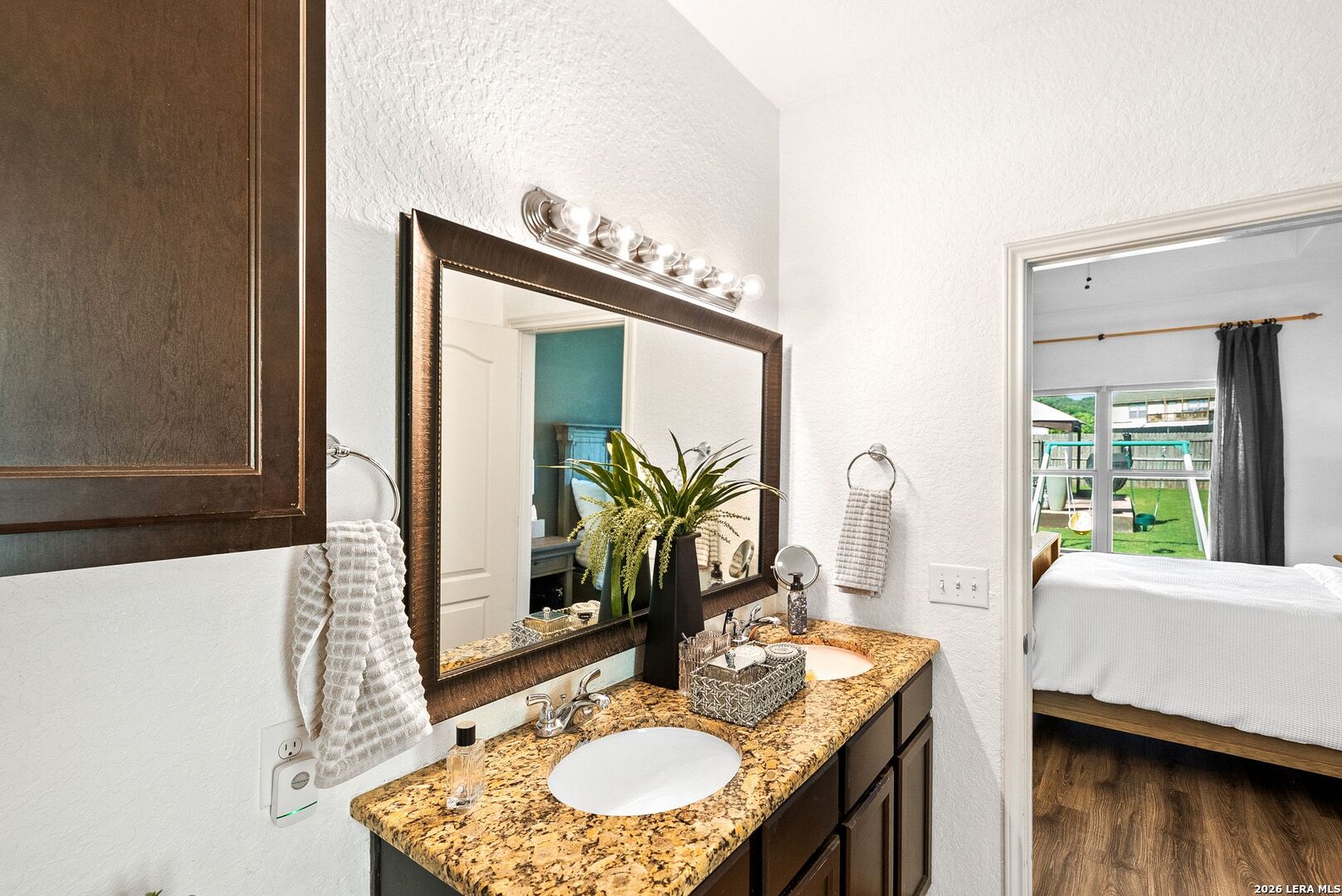 1631 Badger Wolf San Antonio TX 78245