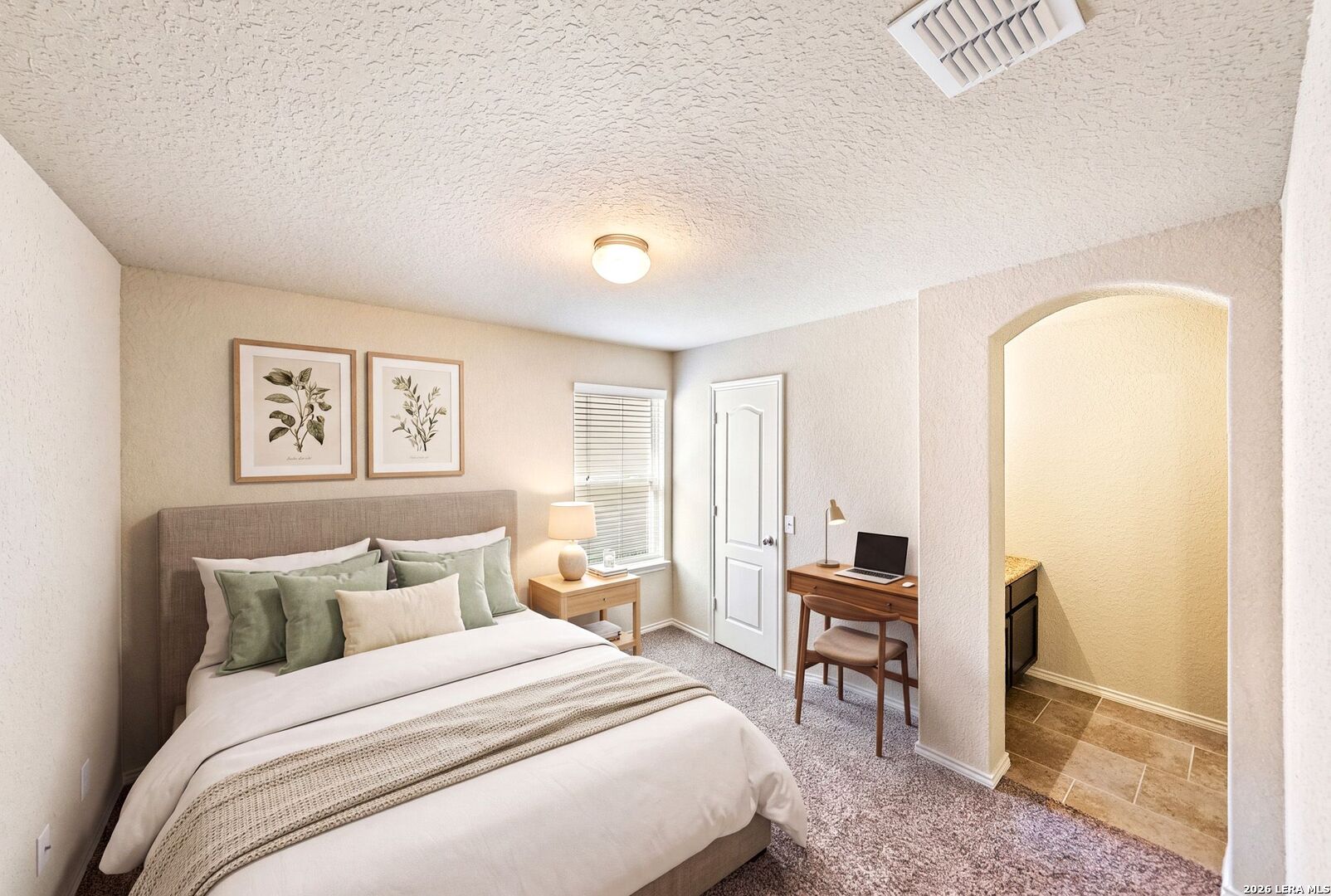 1631 Badger Wolf San Antonio TX 78245