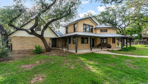 114 Massad Drive Pleasanton TX 78064