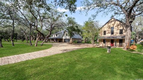 114 Massad Drive Pleasanton TX 78064