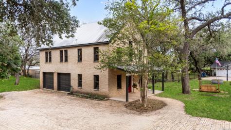 114 Massad Drive Pleasanton TX 78064