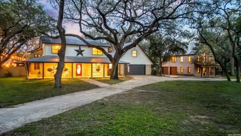 114 Massad Drive Pleasanton TX 78064