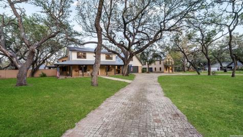 114 Massad Drive Pleasanton TX 78064