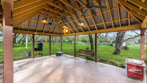 114 Massad Drive Pleasanton TX 78064