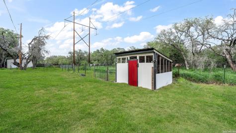 114 Massad Drive Pleasanton TX 78064
