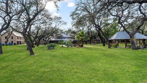 114 Massad Drive Pleasanton TX 78064