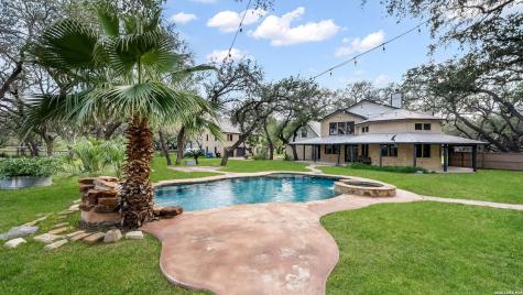 114 Massad Drive Pleasanton TX 78064