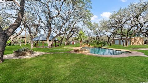 114 Massad Drive Pleasanton TX 78064