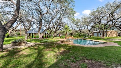 114 Massad Drive Pleasanton TX 78064