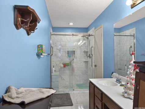 16826 Winding Oak Drive San Antonio TX 78247