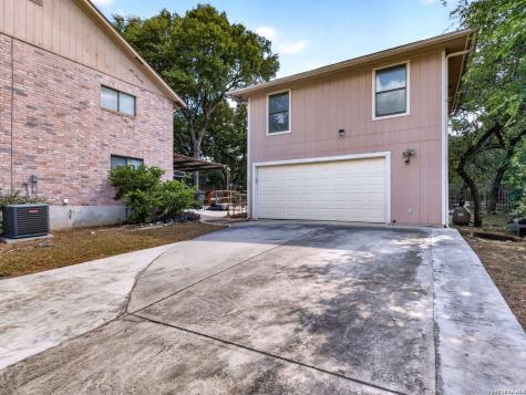 16826 Winding Oak Drive San Antonio TX 78247