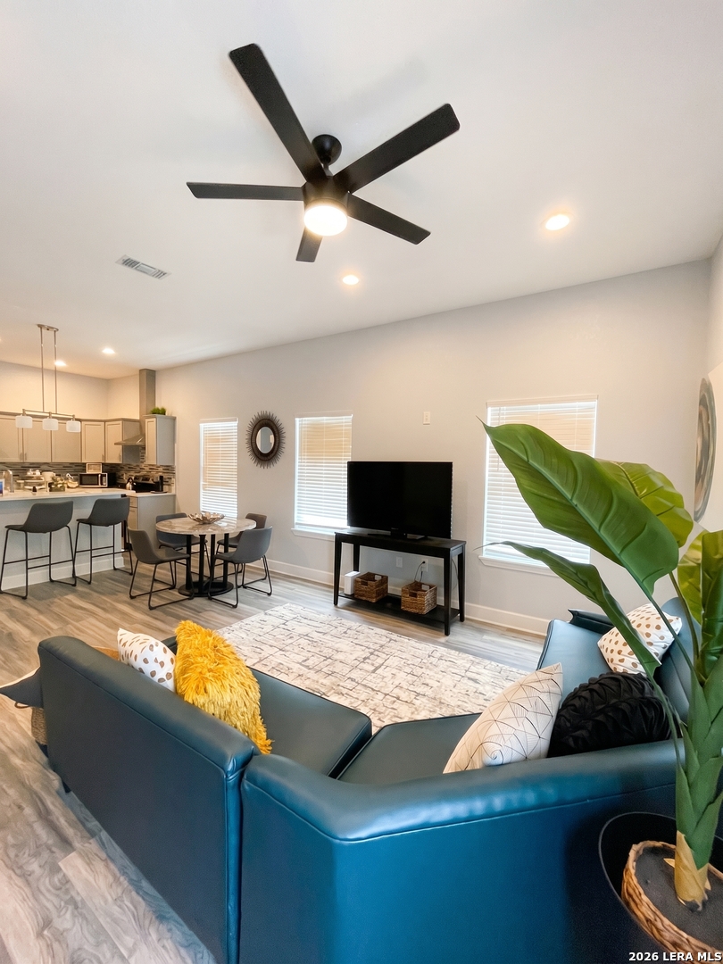 404 S Olive San Antonio TX 78203