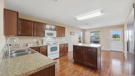 2217 Stoneleigh New Braunfels TX 78130