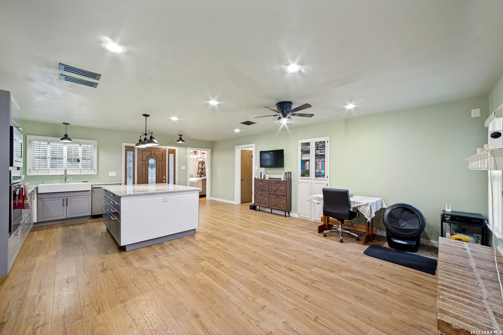 6534 Hoofs San Antonio TX 78240